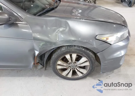 2011 Honda Accord 2.4 Ex-L z USA, uszkodzony, nr VIN 1HGCS1B84BA008424